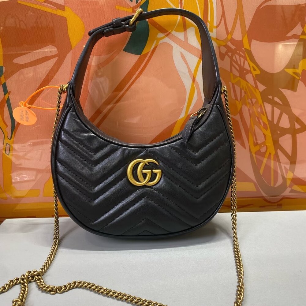 Gucci bags are new, trendy and versatile, interpreting high-end fashion attitude